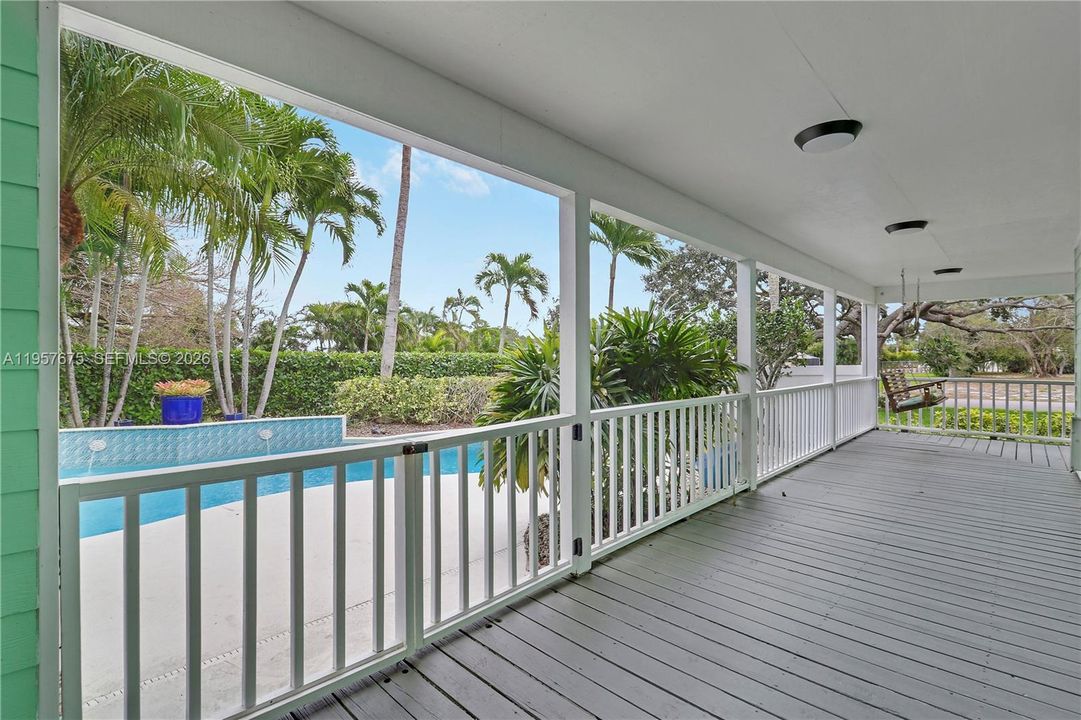 For Sale: $1,890,000 (4 beds, 3 baths, 2778 Square Feet)