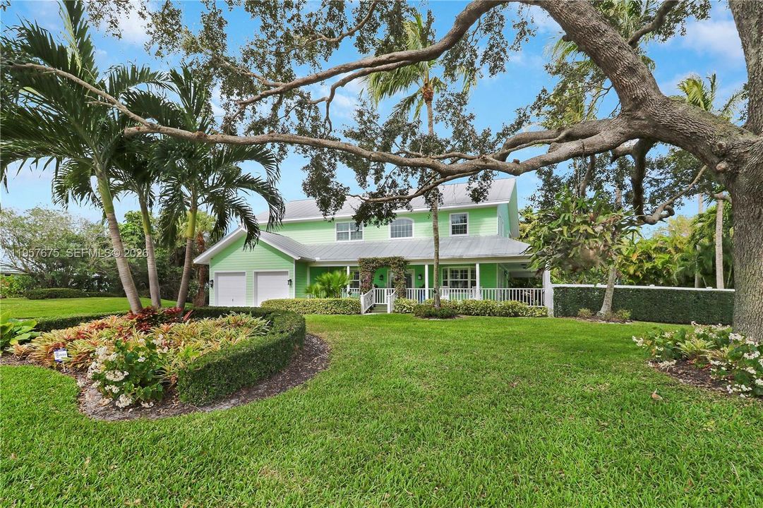 For Sale: $1,890,000 (4 beds, 3 baths, 2778 Square Feet)