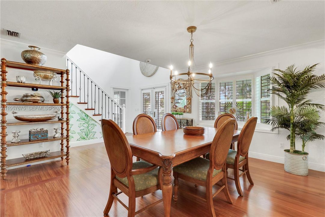 For Sale: $1,890,000 (4 beds, 3 baths, 2778 Square Feet)