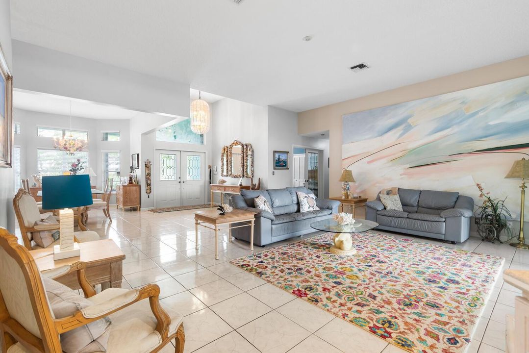 8862 Estate Dr-large-014-015-DSC7795-149