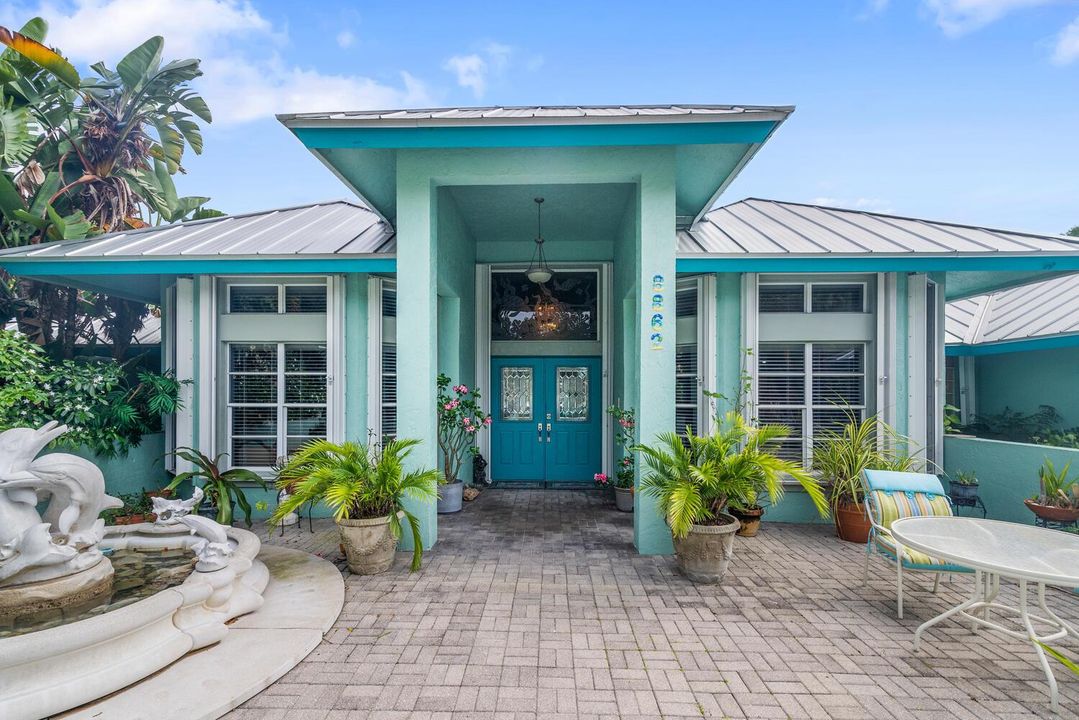 8862 Estate Dr-large-001-034-DSC7909-150