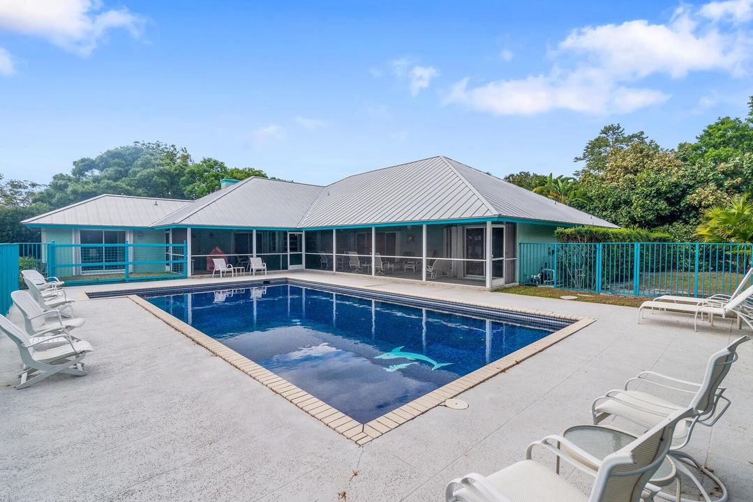 8862 Estate Dr-large-036-036-DSC7905-149
