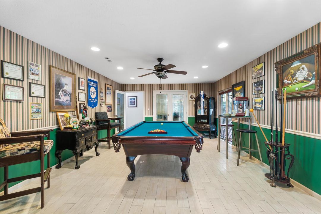 8862 Estate Dr-large-020-019-DSC7825-150