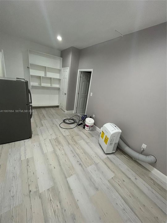 В аренду: $1,150 (1 спален, 1 ванн, 563 Квадратных фут)