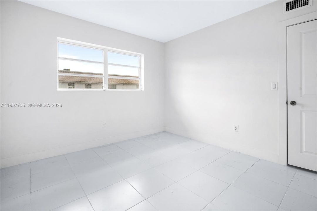 En Renta: $1,500 (1 camas, 1 baños, 32506 Pies cuadrados)