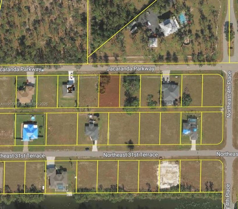 На продажу: $52,500 (0.25 acres)