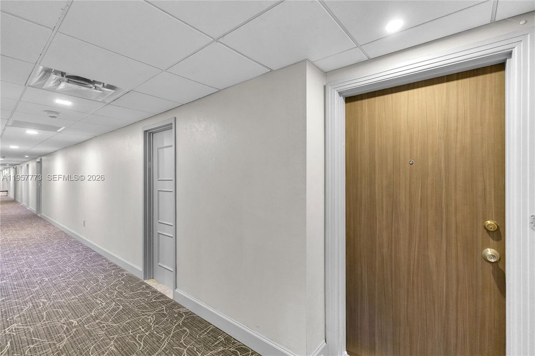 En Venta: $620,000 (3 camas, 2 baños, 1570 Pies cuadrados)