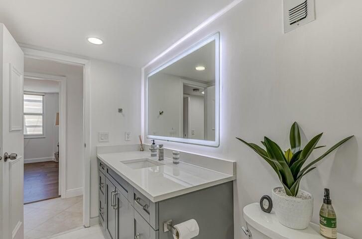 GUEST BATH