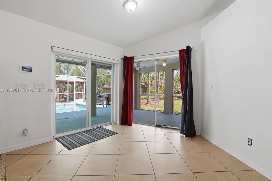 En Venta: $519,000 (3 camas, 2 baños, 1956 Pies cuadrados)