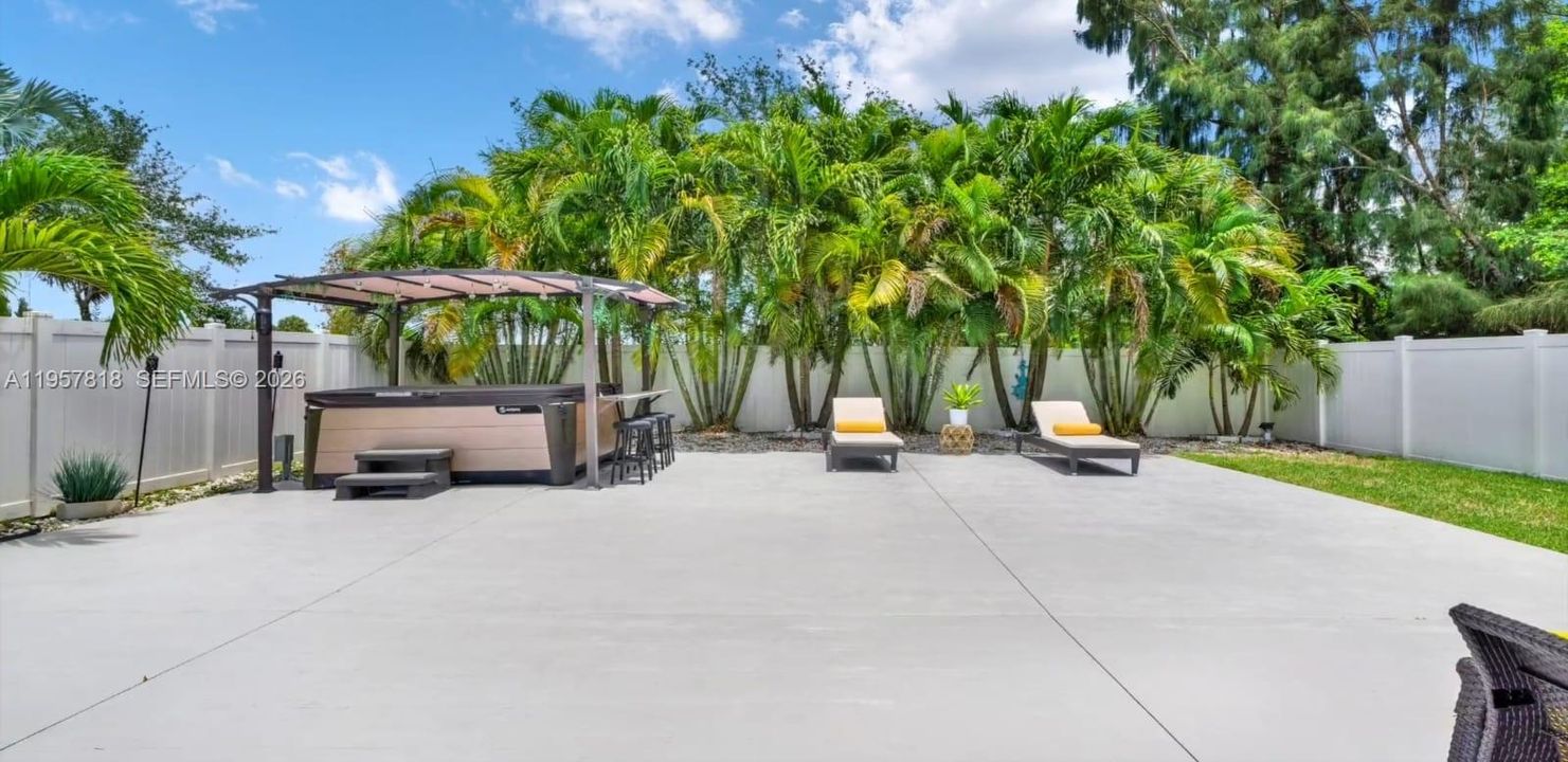 En Renta: $5,400 (5 camas, 4 baños, 2759 Pies cuadrados)