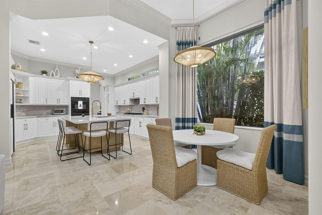 breakfast area seating