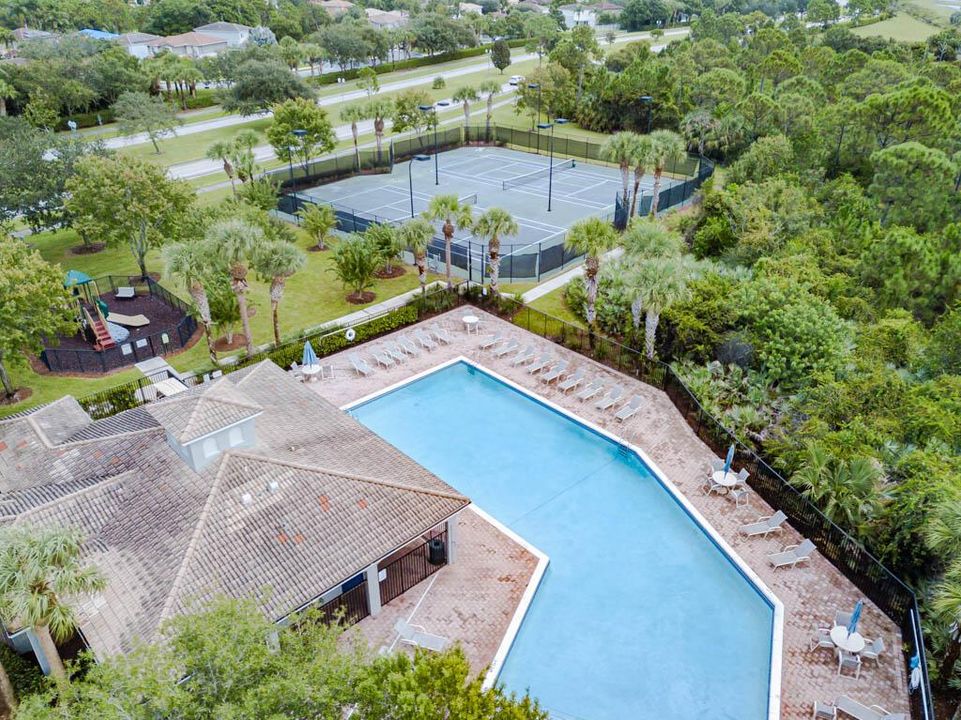 356 SE Bloxham Way-49
