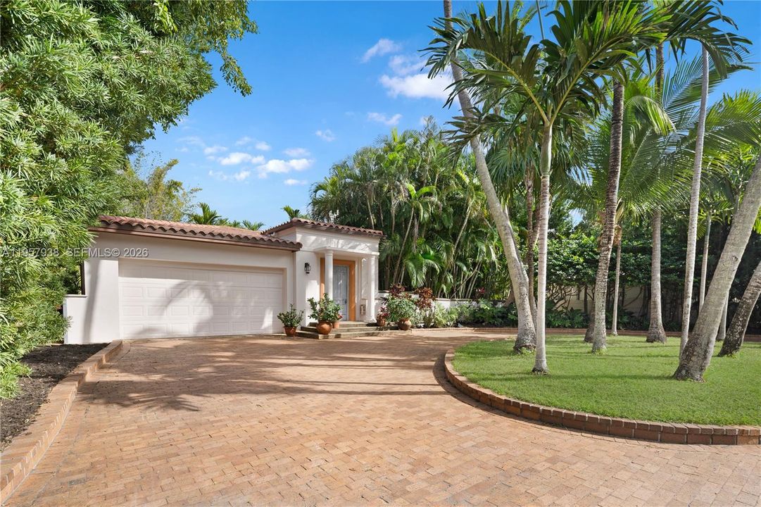 For Sale: $14,500,000 (5 beds, 5 baths, 3985 Square Feet)