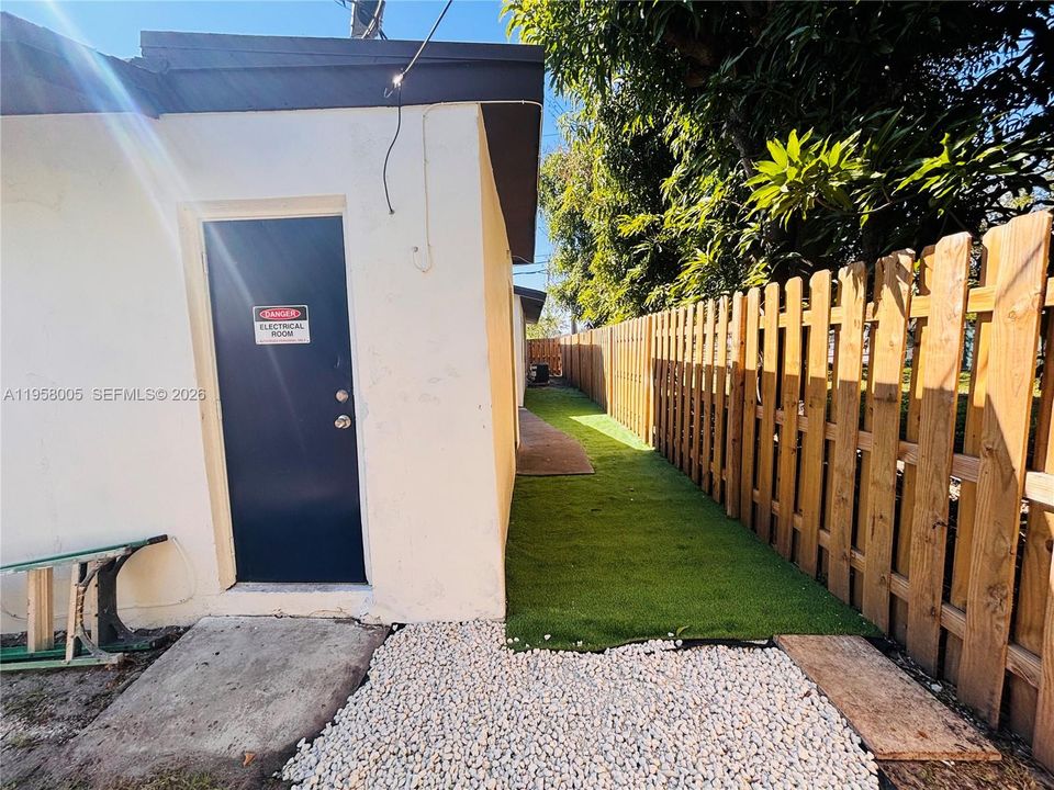 На продажу: $749,900 (0 спален, 0 ванн, 1850 Квадратных фут)