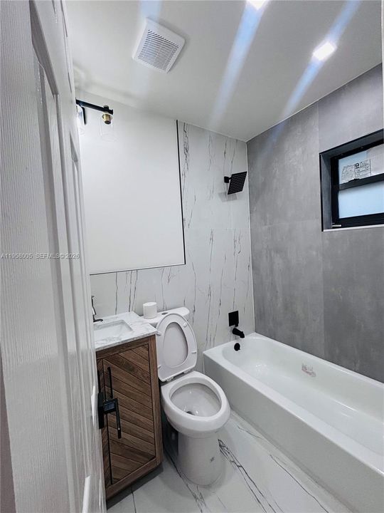 На продажу: $749,900 (0 спален, 0 ванн, 1850 Квадратных фут)