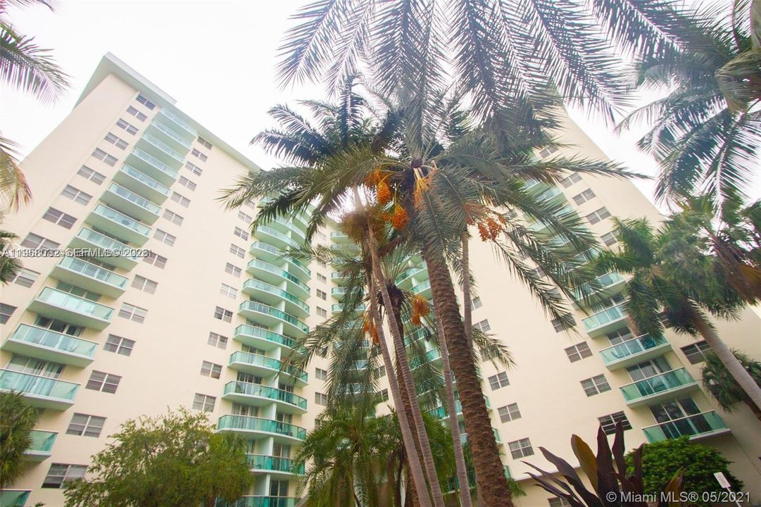 En Venta: $480,000 (1 camas, 1 baños, 789 Pies cuadrados)