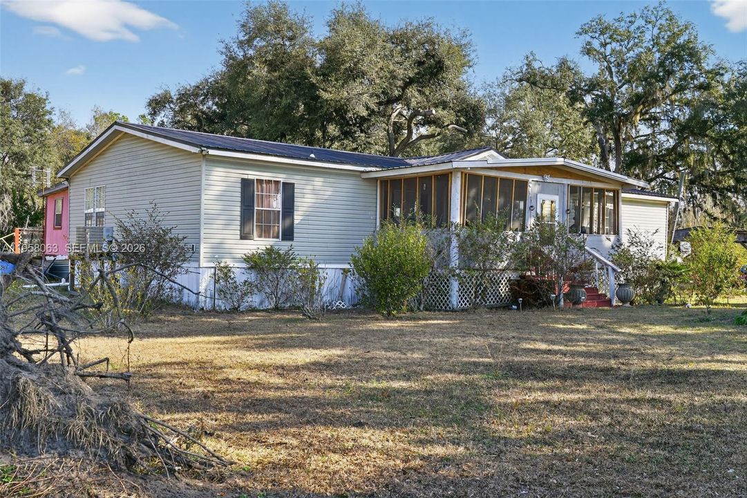 For Sale: $315,000 (5 beds, 3 baths, 2802 Square Feet)