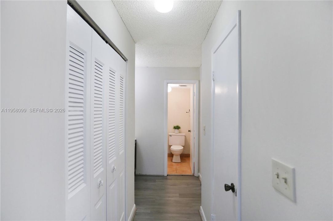 En Venta: $215,000 (2 camas, 2 baños, 1054 Pies cuadrados)