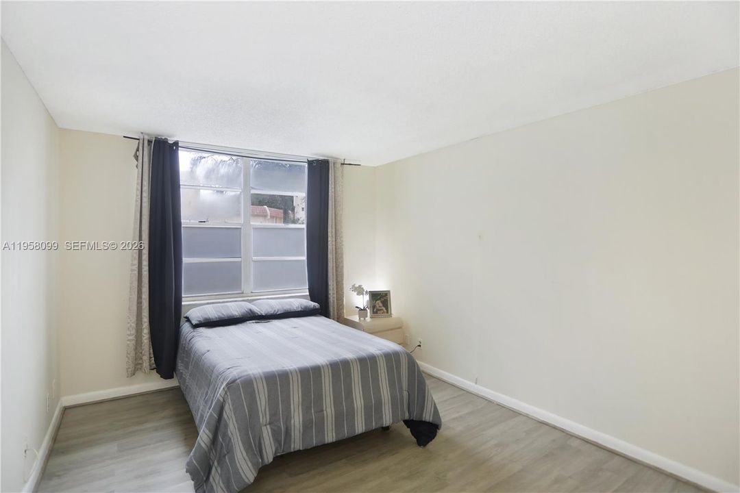 En Venta: $215,000 (2 camas, 2 baños, 1054 Pies cuadrados)