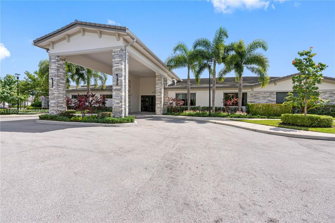 For Rent: $4,148 (2 beds, 2 baths, 1321 Square Feet)