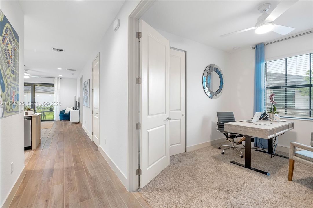 For Rent: $4,148 (2 beds, 2 baths, 1321 Square Feet)