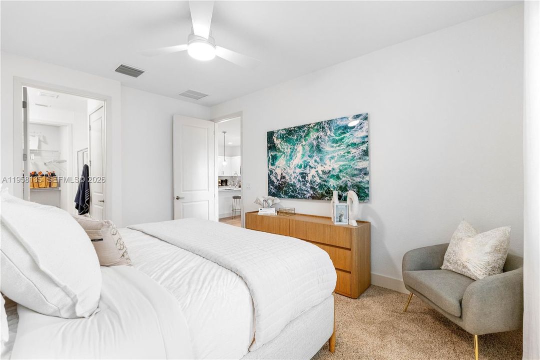 For Rent: $4,148 (2 beds, 2 baths, 1321 Square Feet)