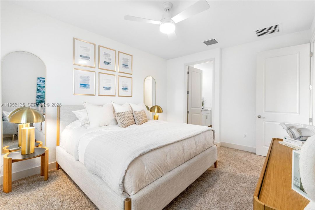 For Rent: $4,148 (2 beds, 2 baths, 1321 Square Feet)