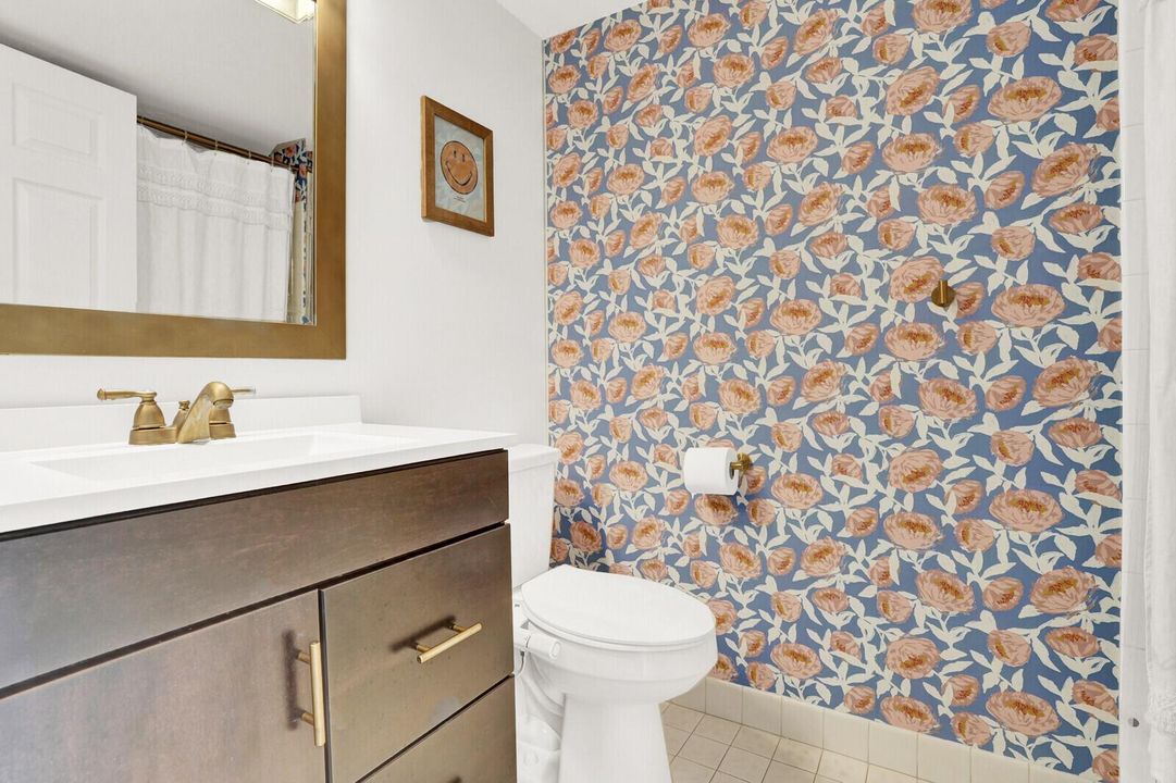 2nd Bathroom