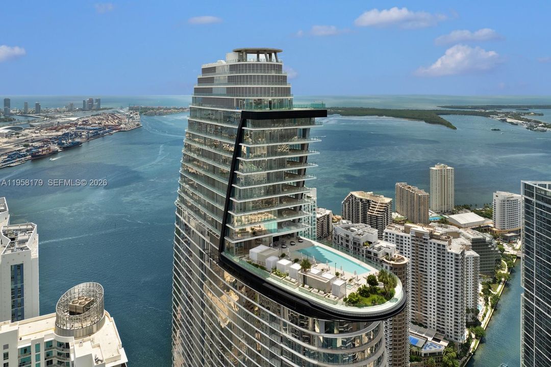 Vendido Recientemente: $5,750,000 (4 camas, 4 baños, 3643 Pies cuadrados)