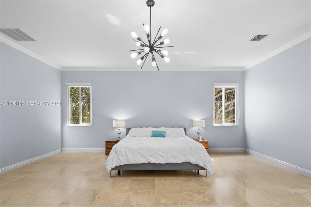 En Venta: $2,199,500 (6 camas, 4 baños, 3384 Pies cuadrados)