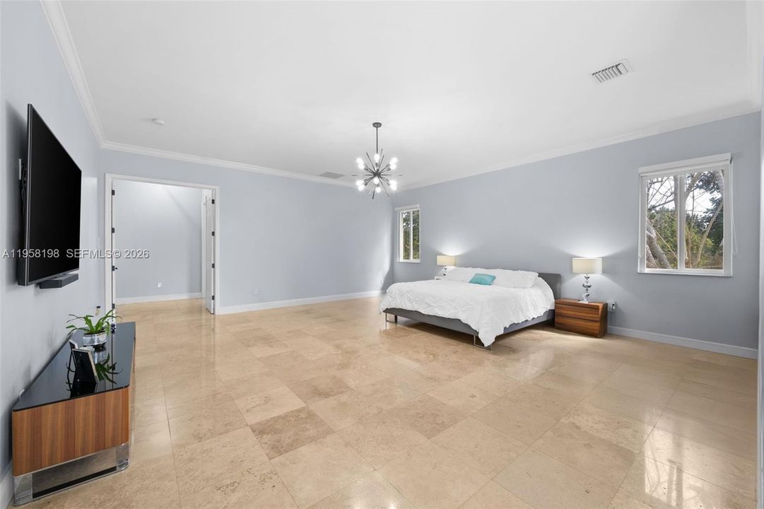 En Venta: $2,199,500 (6 camas, 4 baños, 3384 Pies cuadrados)