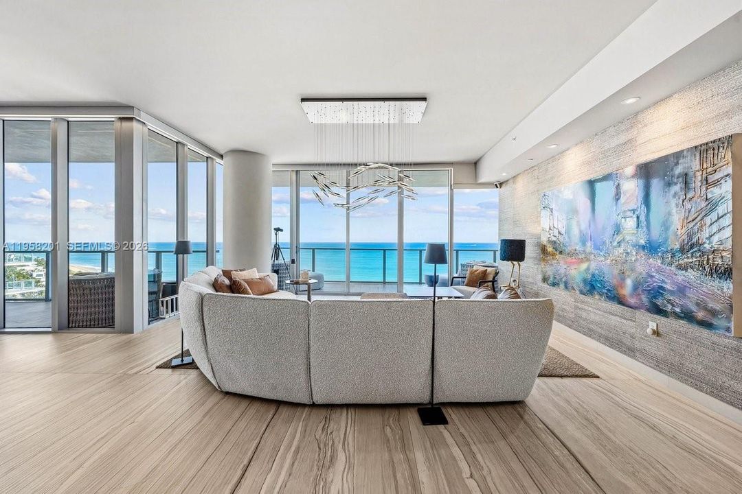 На продажу: $9,995,000 (4 спален, 4 ванн, 4498 Квадратных фут)
