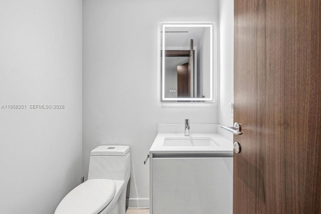 На продажу: $9,995,000 (4 спален, 4 ванн, 4498 Квадратных фут)