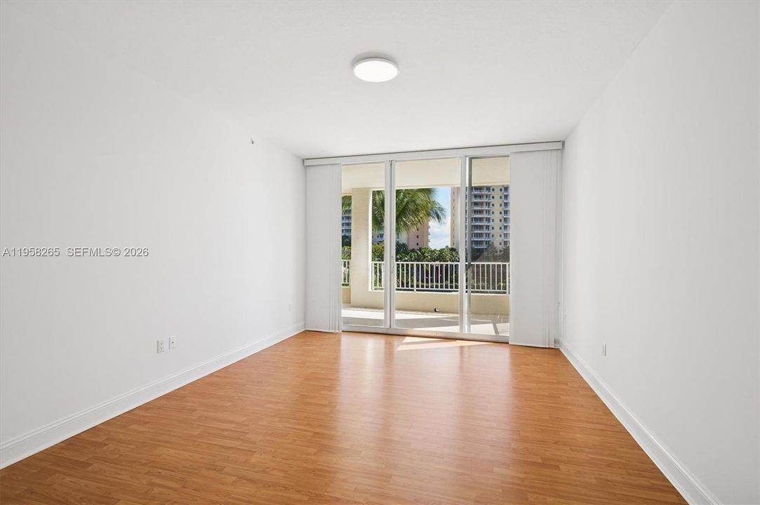 Recently Rented: $9,500 (2 beds, 2 baths, 1450 Square Feet)