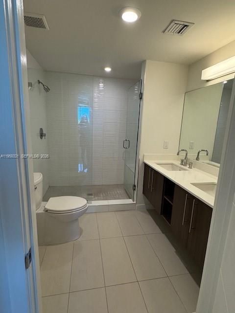 Недавно арендовано: $2,900 (2 спален, 2 ванн, 1066 Квадратных фут)