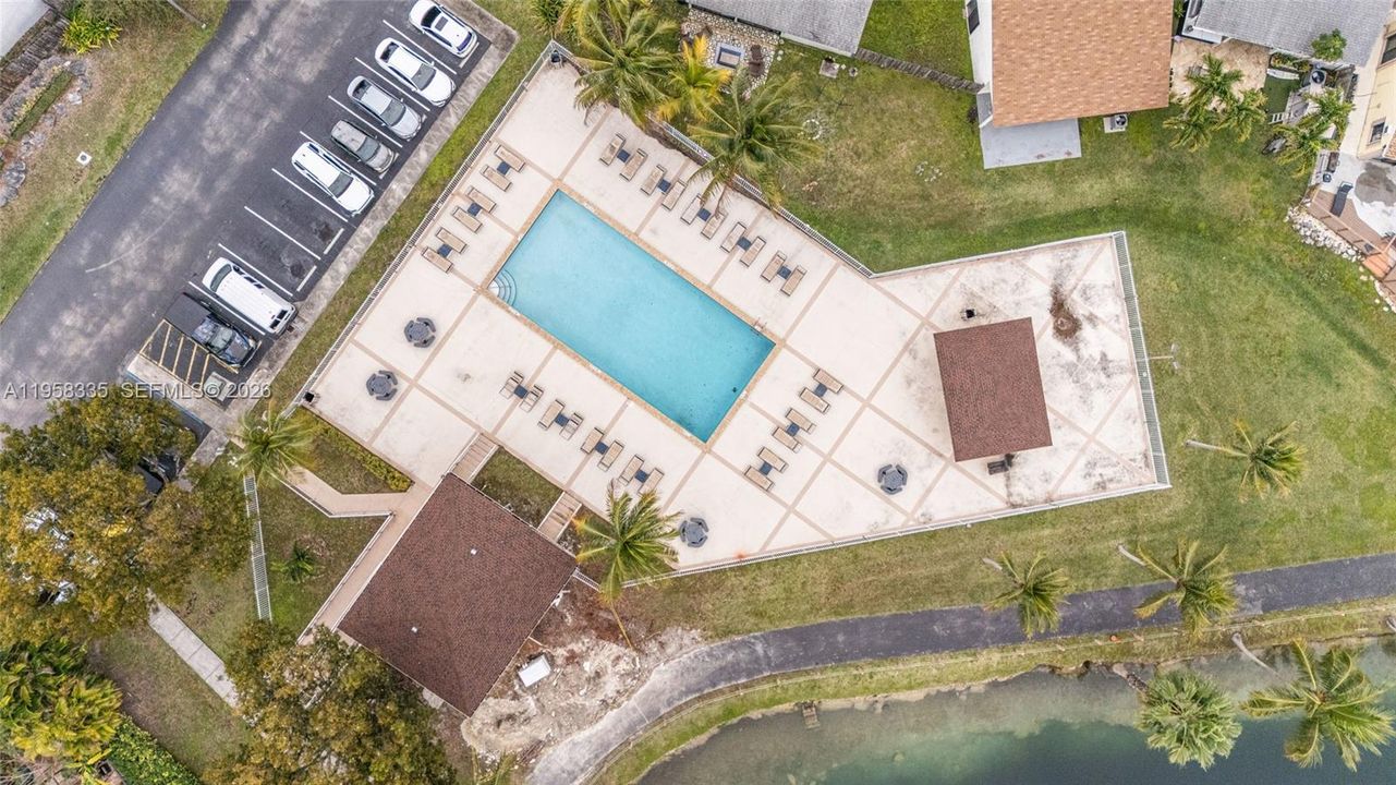 Activo con contrato: $499,000 (3 camas, 2 baños, 1650 Pies cuadrados)