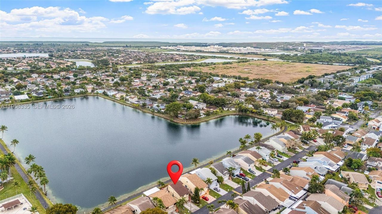 Activo con contrato: $499,000 (3 camas, 2 baños, 1650 Pies cuadrados)