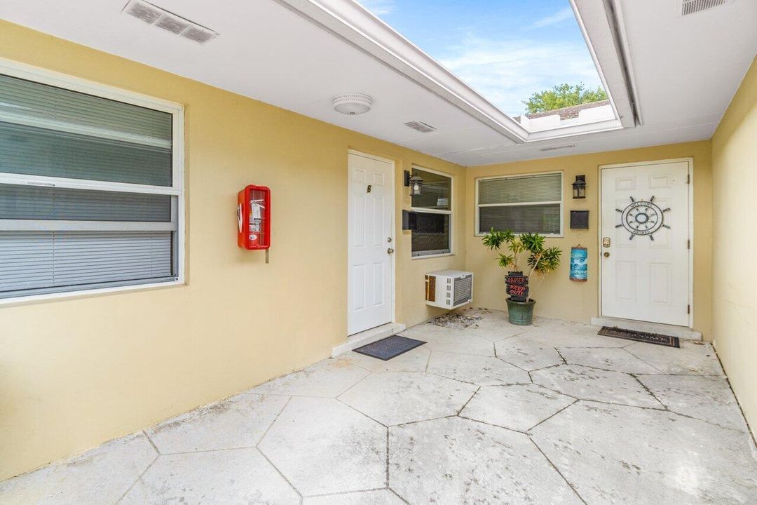 003-751HummingbirdWay-NorthPalmBeach-FL-