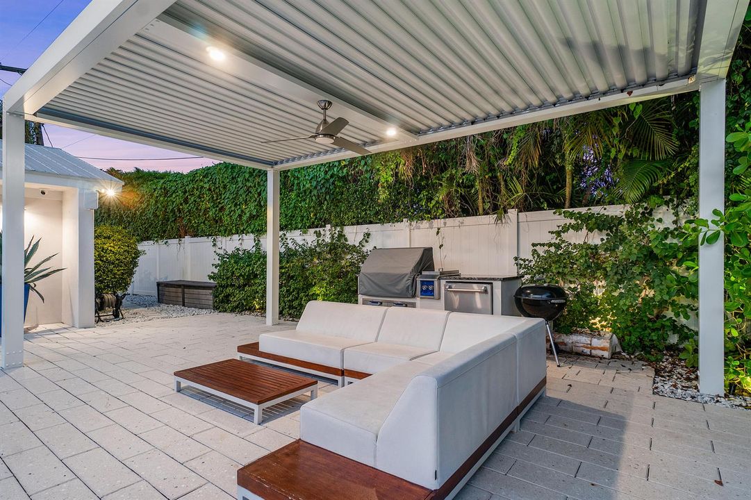 054-1117LakeDrive-DelrayBeach-FL-33444-F