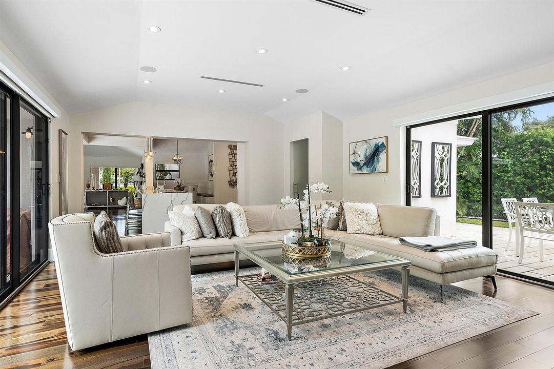 013-1117LakeDrive-DelrayBeach-FL-33444-F