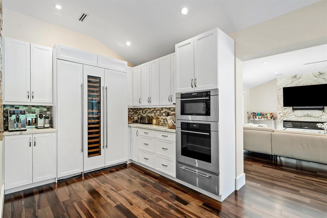 011-1117LakeDrive-DelrayBeach-FL-33444-F