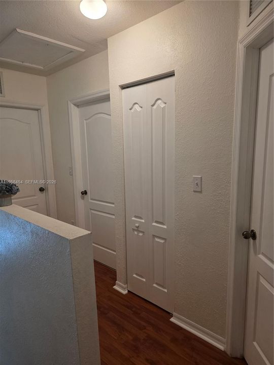 Active With Contract: $385,000 (2 beds, 2 baths, 1256 Square Feet)
