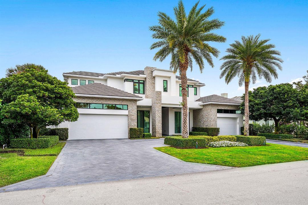 2424_Queen_Palm_Road_03