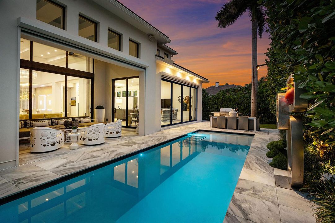 2424_Queen_Palm_Road_Dusk_07