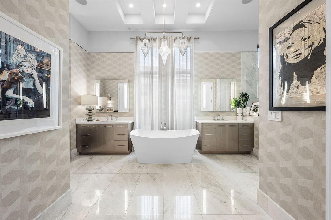 2424_Queen_Palm_Road_36