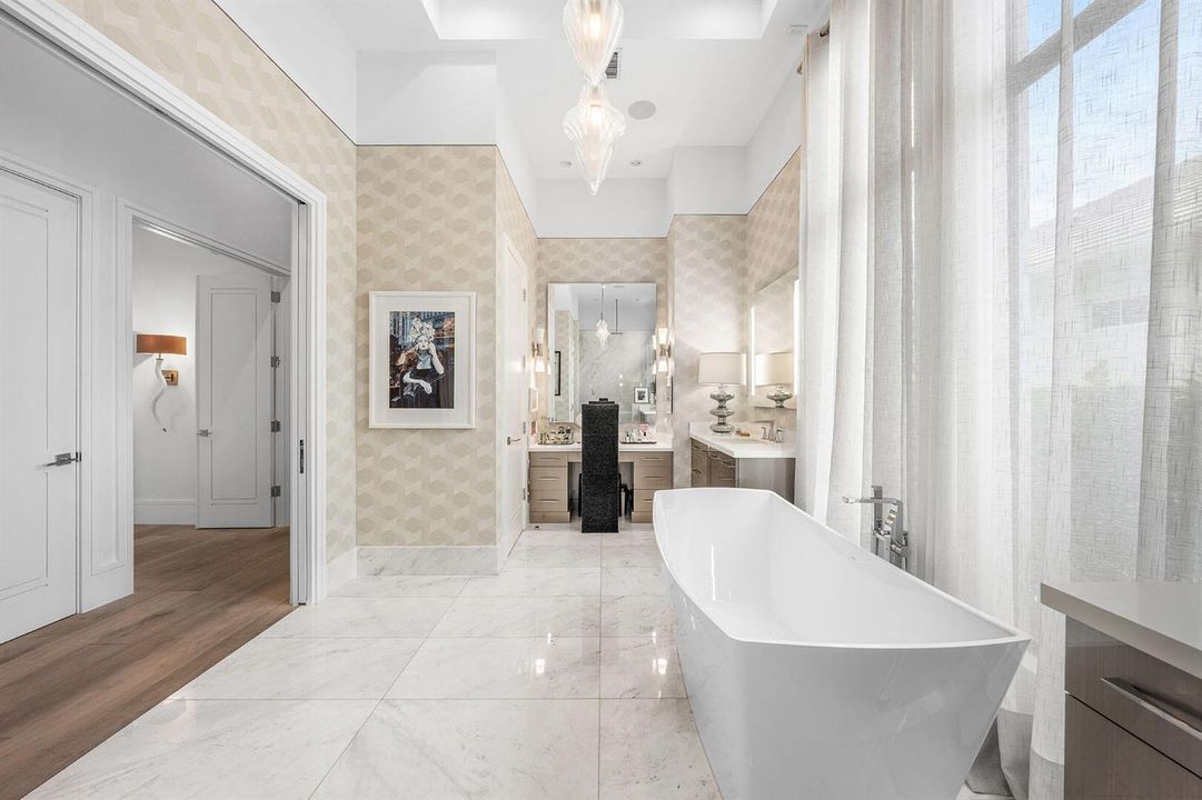 2424_Queen_Palm_Road_37