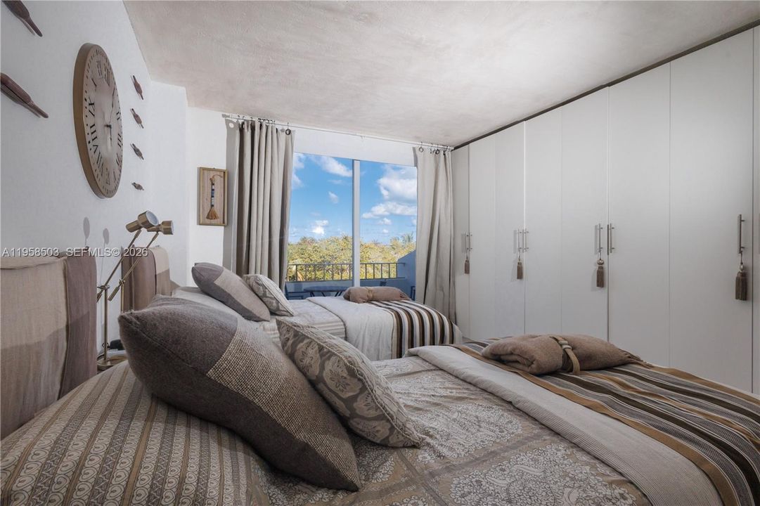 Activo con contrato: $840,000 (1 camas, 1 baños, 840 Pies cuadrados)