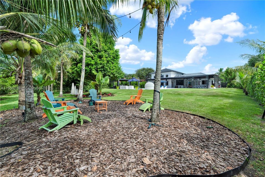 En Venta: $4,100,000 (5 camas, 4 baños, 4905 Pies cuadrados)