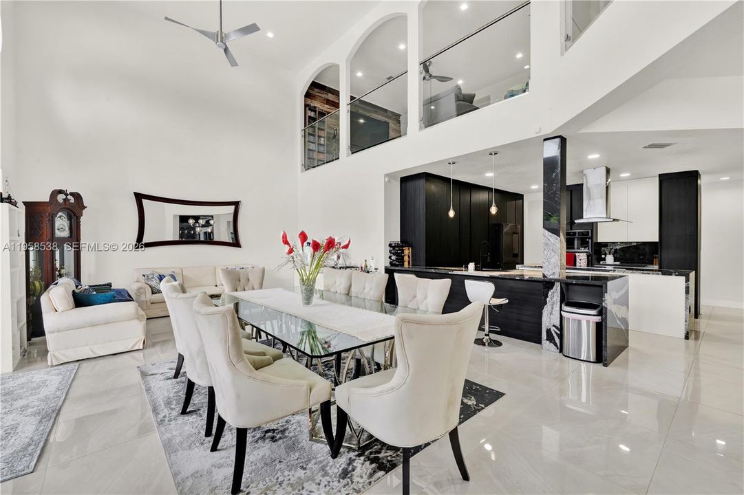 En Venta: $4,100,000 (5 camas, 4 baños, 4905 Pies cuadrados)