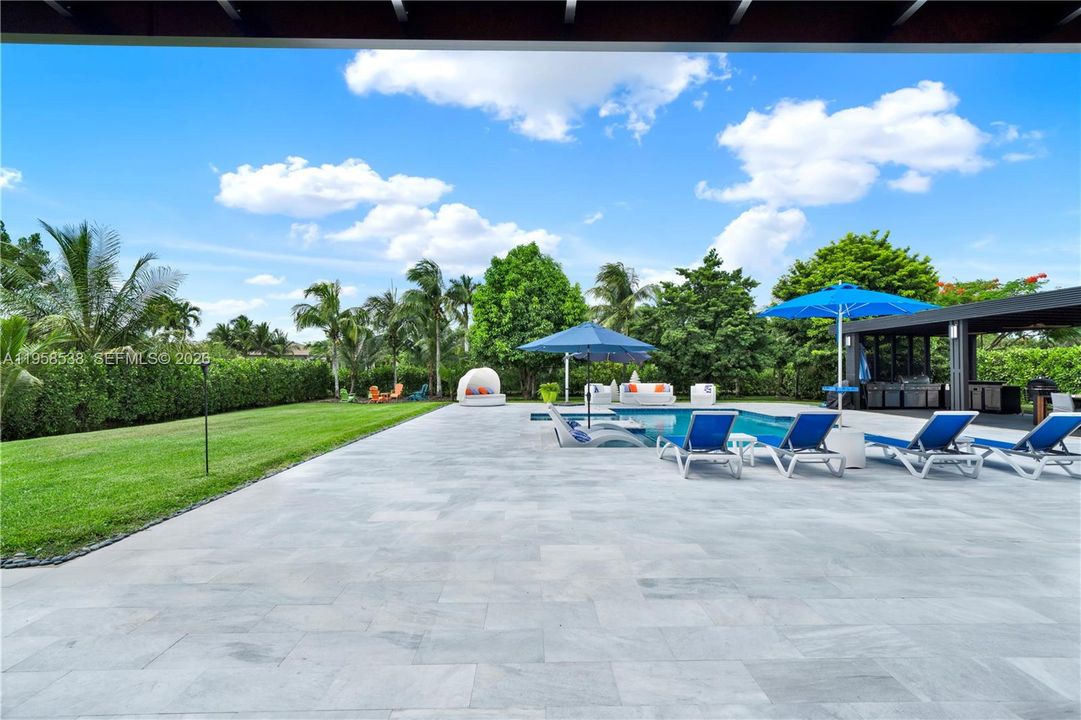 En Venta: $4,100,000 (5 camas, 4 baños, 4905 Pies cuadrados)